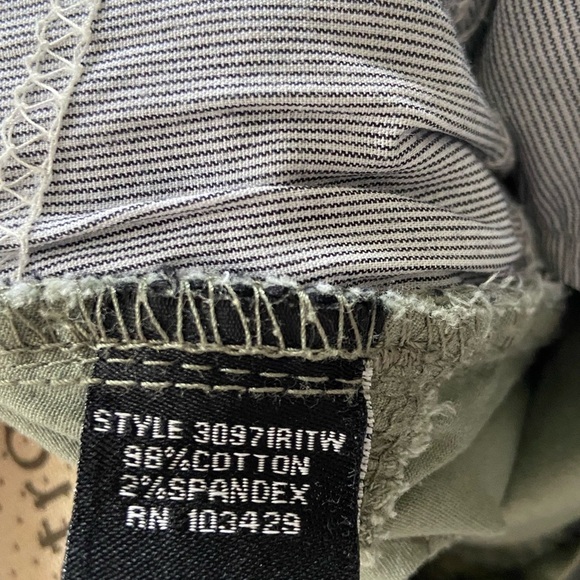 Intro. Bermuda Shorts Olive Green Mid Rise Comfort Waist Size 10 - Picture 5 of 12